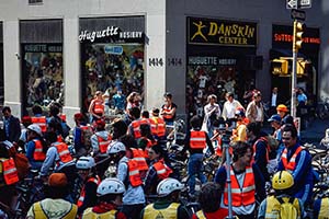jay maisel crazy camera ultra wide photo